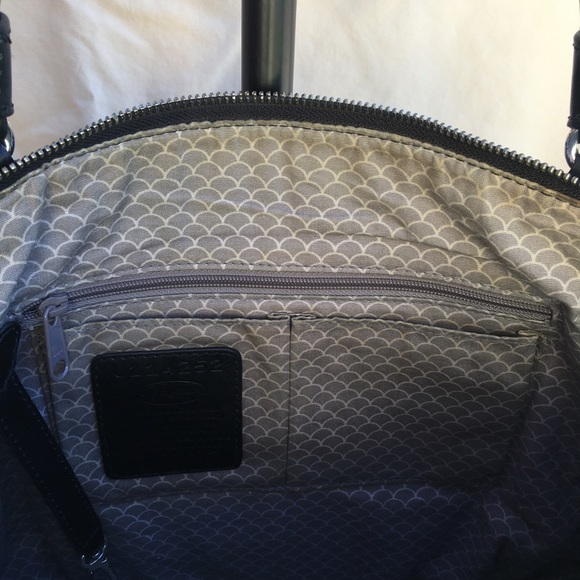 Brighton Satchel (double shoulder strap) - Picture 10 of 13